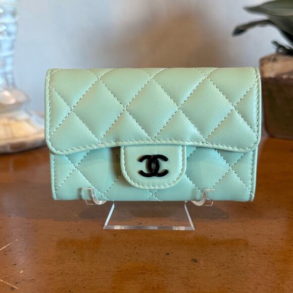 RARE Chanel Light Green Classic Flap Card Holder Black Hardware NWT - Picture 12 of 12